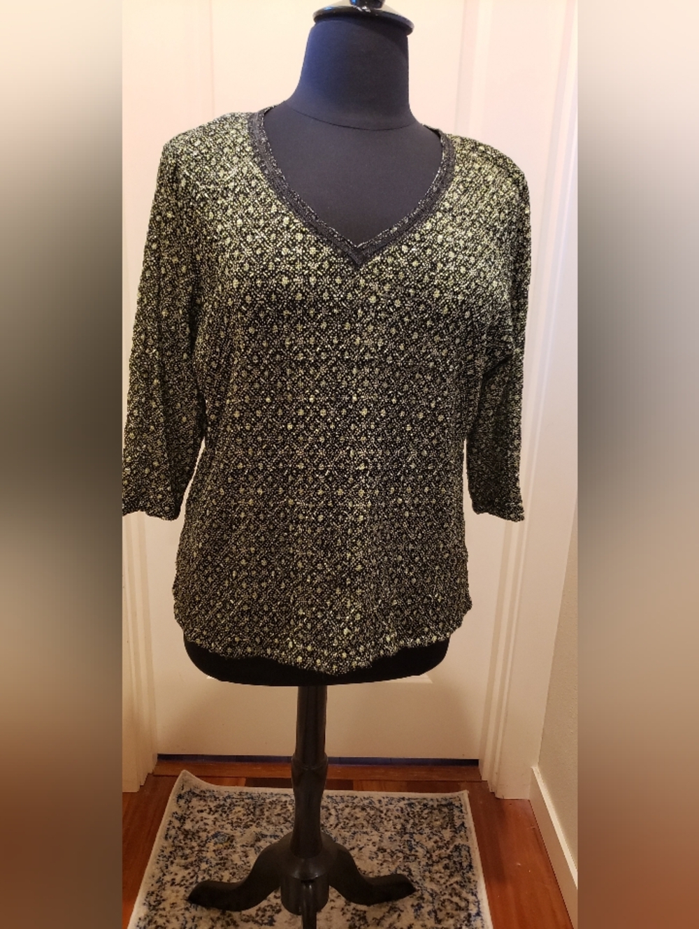Style & Co V‑Neck Womens Blouse in Black and Bright Green